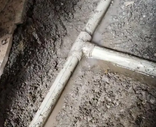 双鸭山市漏水维修电话